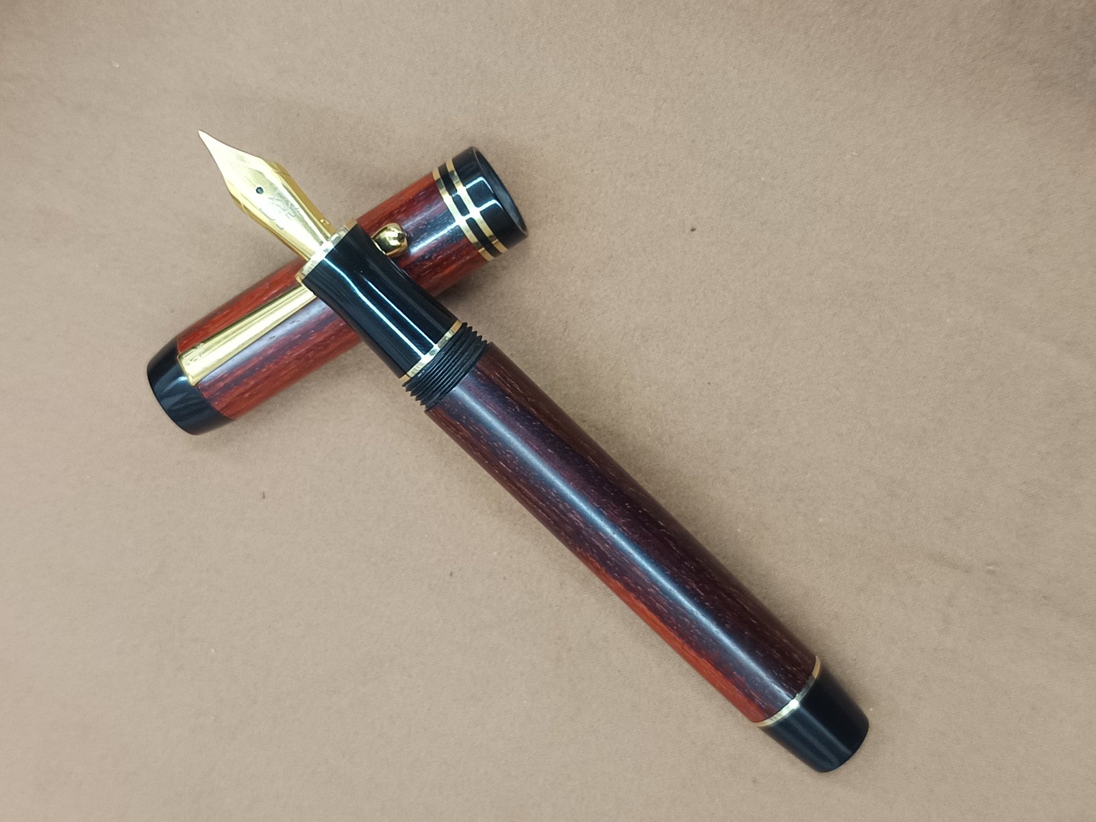 Lotus Duofold- Wood & Ebonite